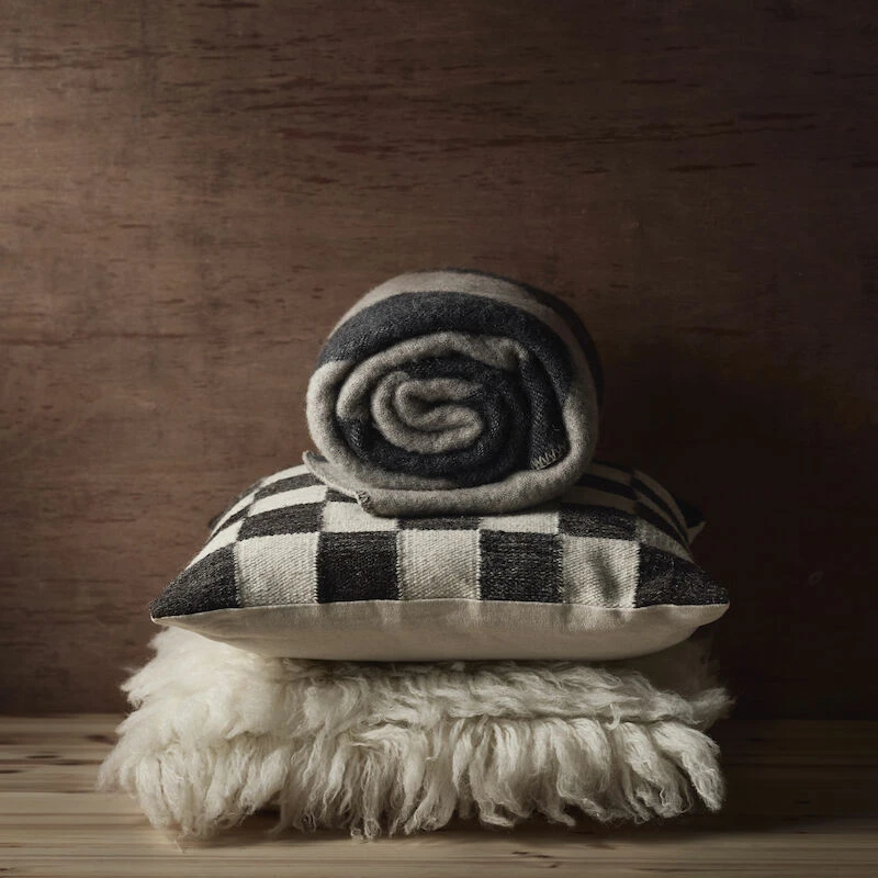 Anno Ruutu Koristetyyny 50x50 Cm Tummanruskea/luonnonvalkoinen