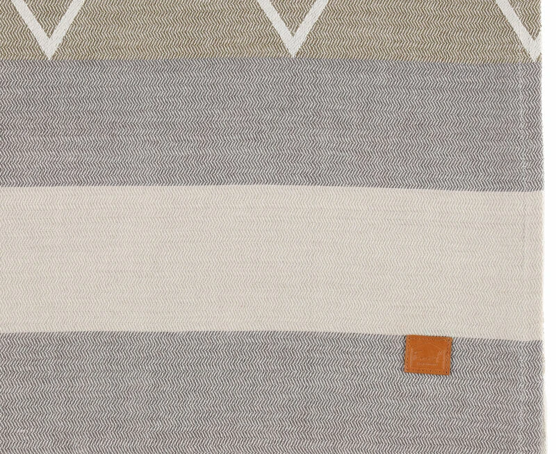 Fanni K Juuri Torkkupeitto Sammal 130x170cm