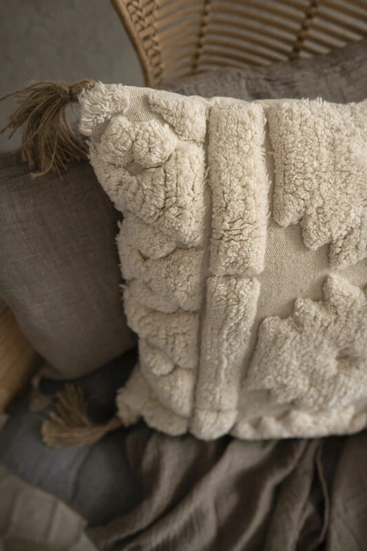 Fanni K Lumo Koristetyyny 50x50 Cm Luonnonvalkoinen - Image 3