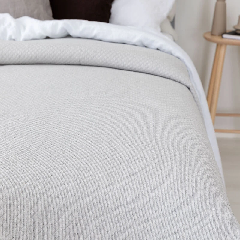 Veke Kupla Päiväpeitto 150x260 Cm Vaaleanharmaa - Image 6