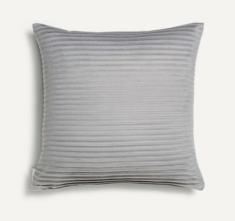 Lennol Nikolai Koristetyyny, Harmaa